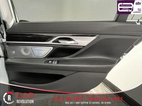 Used 2020 BMW 750i xDrive w/ Executive Package AWD/4WD image 54