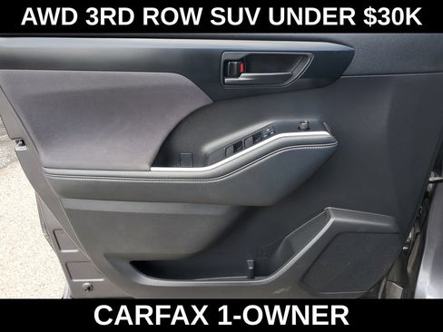 Used 2022 Toyota Highlander L AWD/4WD image 25