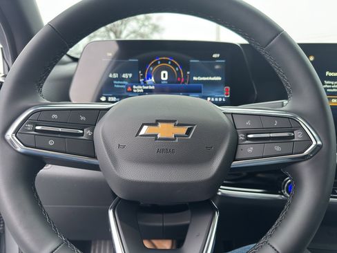 New 2026 Chevrolet Equinox LT w/ Convenience Package II image 12