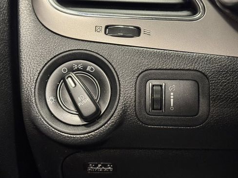 Used 2015 Dodge Journey Crossroad w/ Flexible Seating Group image 24