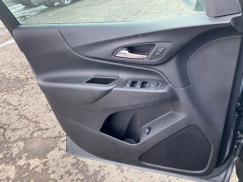 Used 2024 Chevrolet Equinox LT AWD/4WD image 21