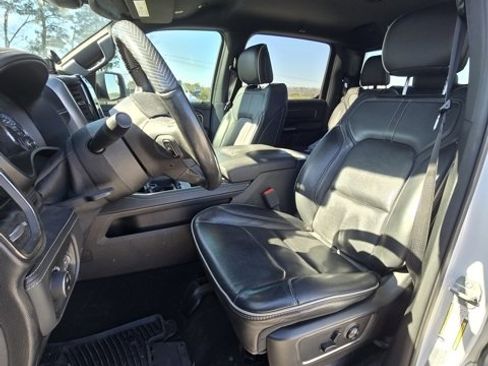 Used 2019 RAM 1500 Limited image 9