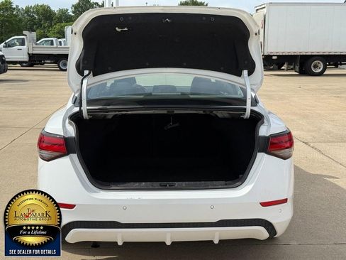 Used 2024 Nissan Sentra SV FWD image 18