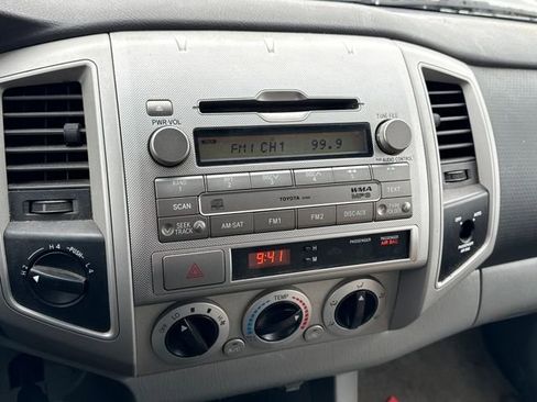 Used 2010 Toyota Tacoma 4x4 Access Cab V6 image 23