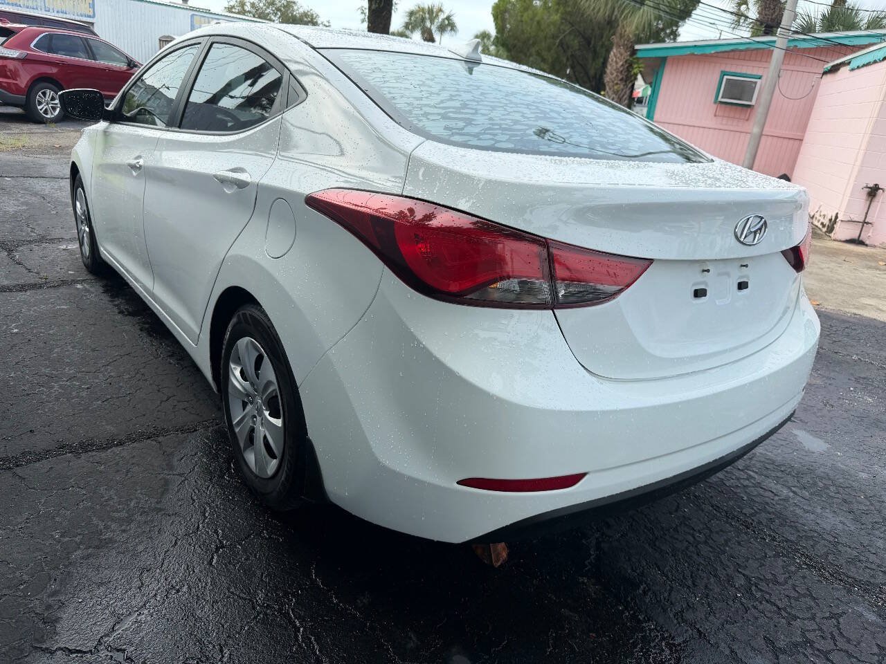 Used 2016 Hyundai Elantra SE FWD image 12