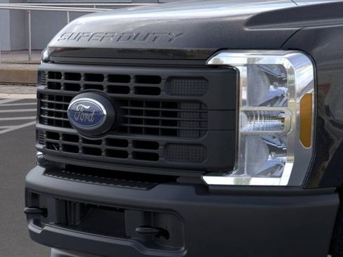 New 2025 Ford F250 XL image 17