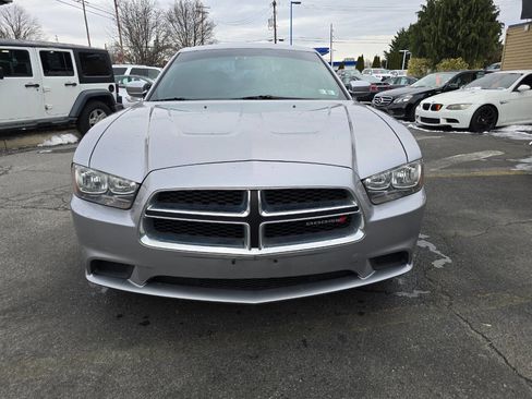 Used 2014 Dodge Charger SE image 8