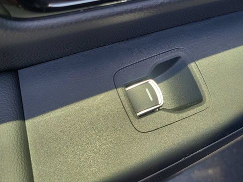 Certified 2025 Honda CR-V EX-L image 17