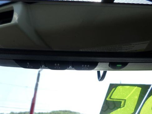 Used 2017 Subaru Impreza 2.0i Premium image 15