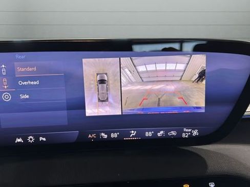 Used 2025 Buick Enclave Preferred image 14