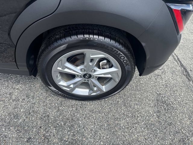 Used 2023 Hyundai Kona SEL AWD/4WD image 13