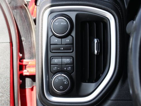 Used 2022 Chevrolet Silverado 2500 LT w/ Convenience Package image 19