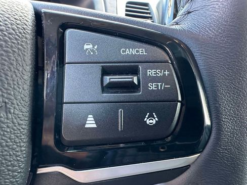 Used 2025 Honda Odyssey Touring image 16