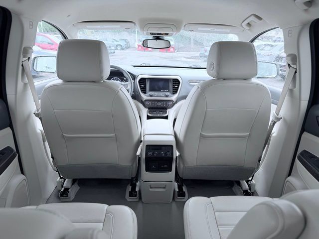Used 2023 GMC Acadia Denali AWD/4WD image 24