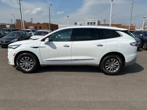 Used 2022 Buick Enclave Essence w/ LPO, Floor Liner Package FWD image 10