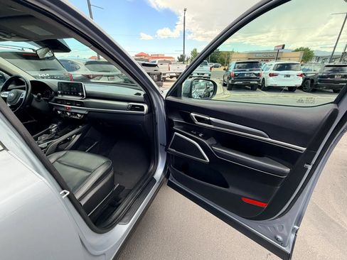 Used 2021 Kia Telluride S AWD/4WD image 25