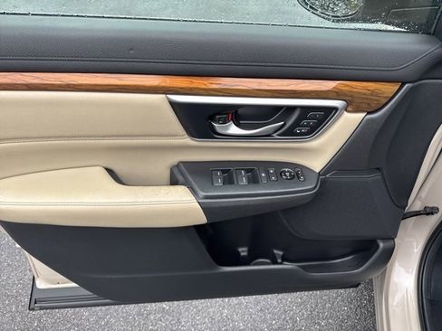Used 2017 Honda CR-V EX-L image 16
