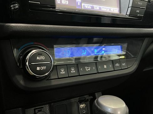 Used 2014 Toyota Corolla S FWD image 22