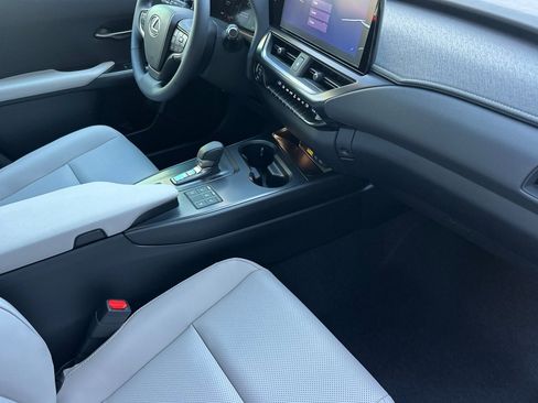 New 2026 Lexus UX 300h AWD image 15