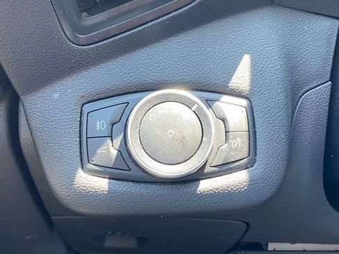 Used 2017 Ford Escape SE AWD/4WD image 25