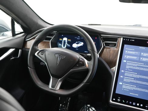 Used 2016 Tesla Model S 70D AWD/4WD image 14