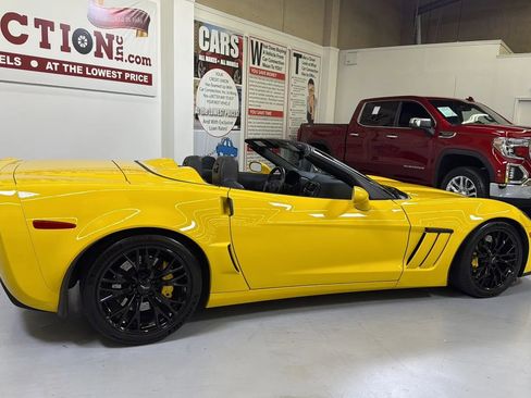 Used 2013 Chevrolet Corvette Grand Sport w/ 3LT Preferred Equipment Group image 11