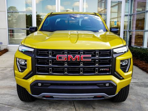 Used 2023 GMC Canyon AT4 w/ Canyon Safety Plus Package image 7