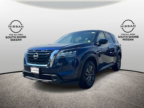 Used 2022 Nissan Pathfinder S AWD/4WD image 4