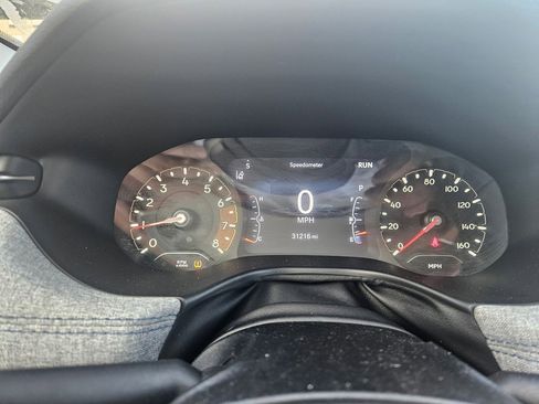 Used 2022 Jeep Compass Latitude image 11