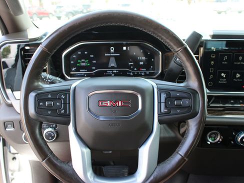 Used 2023 GMC Sierra 1500 SLE RWD image 12