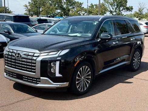 Used 2024 Hyundai Palisade Calligraphy AWD/4WD image 3