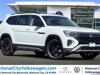 New 2025 Volkswagen Atlas Peak Edition SE