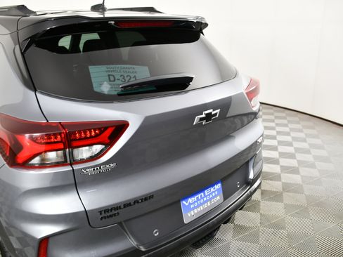 Used 2021 Chevrolet TrailBlazer RS w/ Sun and Liftgate Package image 15