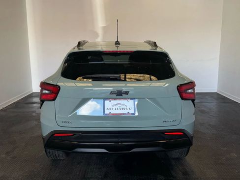 Used 2025 Chevrolet Trax ACTIV w/ Driver Confidence Package image 5