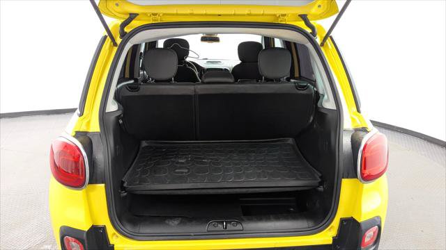Used 2014 FIAT 500L Trekking w/ Popular Equipment Group FWD image 18