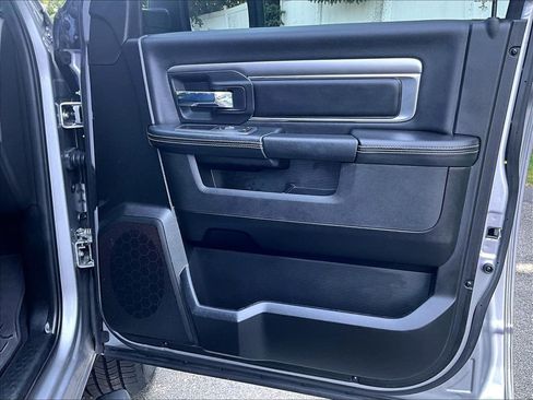 Used 2022 RAM 1500 Warlock AWD/4WD image 12