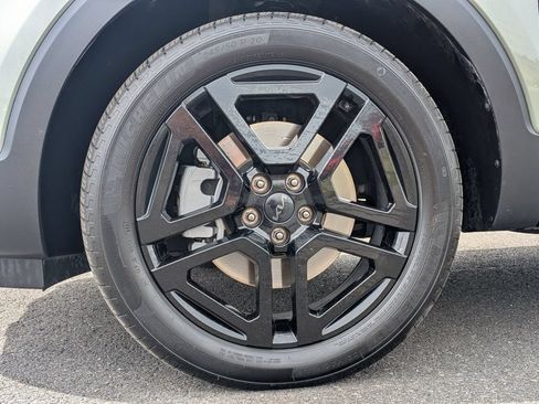 Used 2025 Kia Telluride EX X-Line AWD/4WD image 26