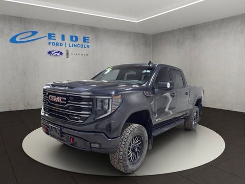 Used 2023 GMC Sierra 1500 AT4 w/ AT4 Preferred Package image 2