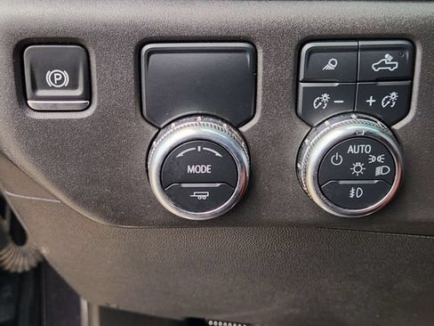 Used 2025 GMC Sierra 1500 SLT RWD image 20