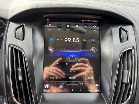 Used 2014 Ford Focus SE image 20