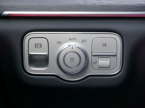Certified 2026 Mercedes-Benz GLE 350 4MATIC image 33