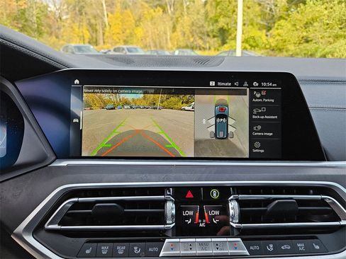 Certified 2022 BMW X5 xDrive40i w/ Premium Package image 16