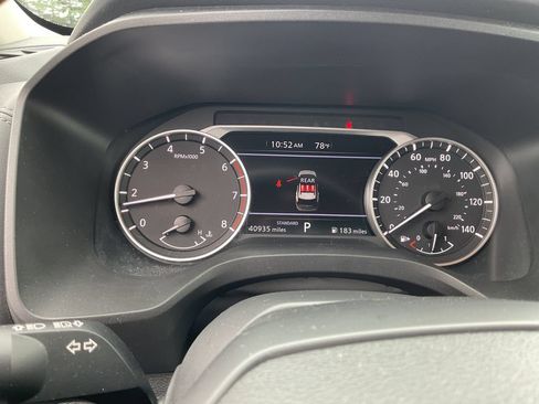 Used 2025 Nissan Rogue SV FWD image 5