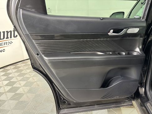 Used 2025 Hyundai Palisade Calligraphy image 23