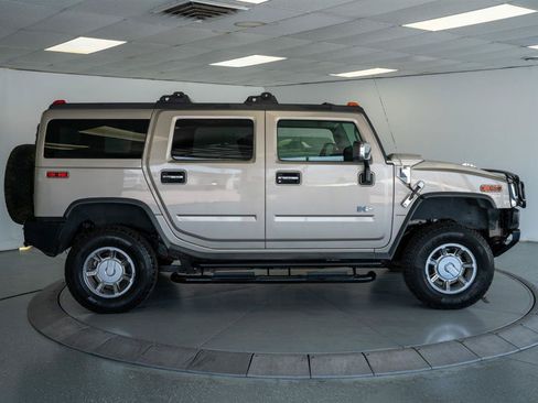 Used 2005 HUMMER H2 w/ Preferred Equipment Group AWD/4WD image 7