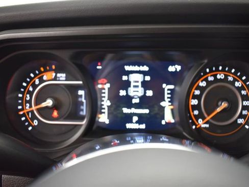 Used 2024 Jeep Wrangler Sahara w/ Dual Top Group image 12