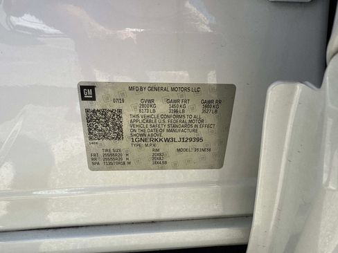 Used 2020 Chevrolet Traverse Premier image 34