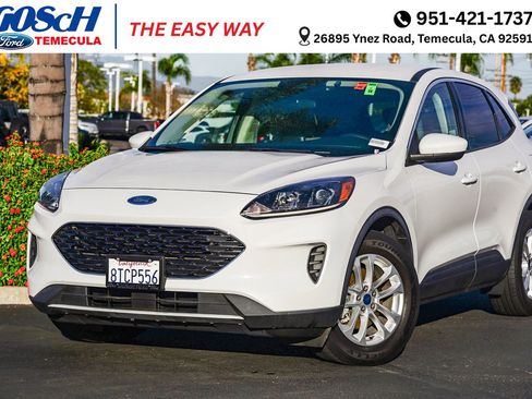 Used 2020 Ford Escape SE image 1