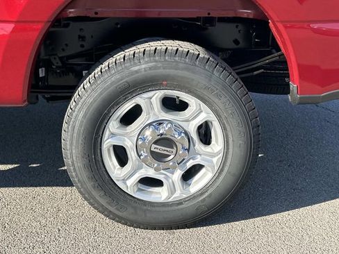 New 2026 Ford F250 XLT w/ XLT Premium Package AWD/4WD image 13