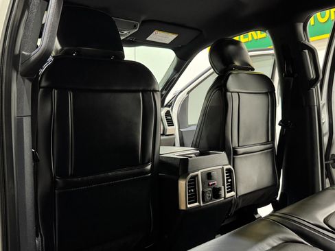 Used 2022 Ford F250 Platinum w/ Tremor Off-Road Package AWD/4WD image 17